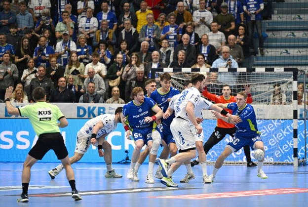 RECORD DATE NOT STATED Die Spieler des VfL Gummersbach verteidigen bis zur letzten Sekunde ihre Vorsprung gegen den TBV Lemgo-Lippe VfL Gummersbach vs. TBV Lemgo Lippe, Handball, Daikin 1. Bundesliga, 24. Spieltag, Spielzeit 2025-2026, Schwalbe Arena Gummersbach, 05.03.2026 VfL Gummersbach vs. TBV Lemgo Lippe, Handball, Daikin 1. Bundesliga, 24. Spieltag, Spielzeit 2025-2026, Schwalbe Arena Gummersbach, 05.03.2026 Gummersbach Copyright: xEibner-Pressefoto JuergenxAugstx EP_JAT