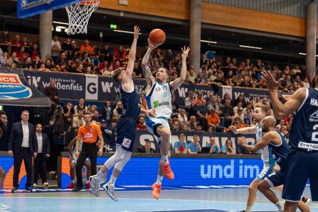 Logan Johnson (Skyliners Frankfurt, 00) setzt zum Korbwurf an Syntainics MBC vs. Skyliners Frankfurt, Basketball, 1. Basketball Bundesliga, 22. Spieltag, Saison 2025 2026, 06.03.2026 Syntainics MBC vs. Skyliners Frankfurt, Basketball, 1. Basketball Bundesliga, 22. Spieltag, Saison 2025 2026, 06.03.2026 Weissenfels Copyright: xEibner-Pressefoto PiaxSchindlerx EP_PSR
