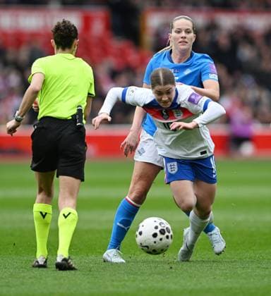 Jess Park of England fouled by Hildur Antonsdottir of Iceland England Women v Iceland Women, 2027 FIFA Women s World Cup Qualifiers, Group C, Football, City Ground, Nottingham, UK - 07 Mar 2026Nottingham City Ground United Kingdom EDITORIAL USE ONLY No use with unauthorised audio, video, data, fixture lists, club league logos or live services. Online in-match use limited to 120 images, no video emulation. No use in betting, games or single club league player publications. Copyright: xAnnaxGowthorpe Shutterstockx 16720094ad