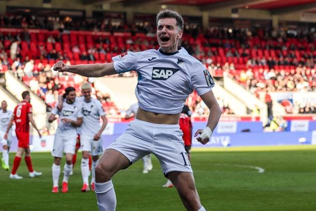 Fisnik Asllani 11 (TSG 1899 Hoffenheim) mit dem Jubel nach seinem Tor zum 0:3, Emotion, Freude, 1. FC Heidenheim 1846 vs. TSG 1899 Hoffenheim, Fussball, Maenner, Bundesliga, Saison 2025 2026, Rueckrunde, 25. Spieltag, 07.03.2026 DFB regulations prohibit any use of photographs as image sequences and or quasi-video Heidenheim Baden-Wuerttemberg Deutschland