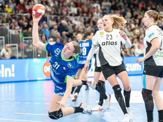 Lana Puncer (Slovenia, 31) setzt sich durch, Deutschland vs. Slowenien, Handball, EM-Qualifikation, Frauen, Spielzeit 2025 2026, 08.03.2026, Deutschland vs. Slowenien, Handball, EM-Qualifikation, Frauen, Spielzeit 2025 2026, 08.03.2026 Heidelberg Copyright: xEibner-Pressefoto MichaelxSchmidx EP_MST
