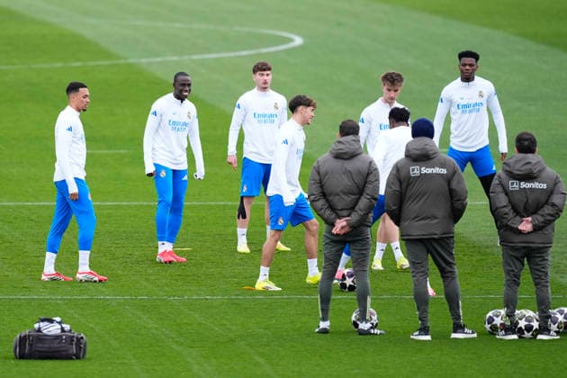 March 10, 2026, Valdebebas, Madrid, Spain: Trent Alexander-Arnold, Ferland Mendy and Aurelien Tchouameni during the training day of Real Madrid ahead the UEFA Champions League 2025 26, Round of 16 first leg, football match against Manchester City at Ciudad Deportiva Real Madrid on March 10, 2026, in Valdebebas, Madrid, Spain. Real Madrid Training And press conference, PK, Pressekonferenz - UEFA Champions League 2025 26 Round Of 16 First Leg - ZUMAa181 20260310_zaa_a181_009 Copyright: xOscarxJ.xBarrosox