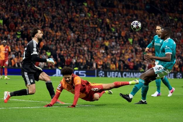 Gabriel Sara of Galatasaray appeals for a penalty Galatasaray v Liverpool, UEFA Champions League, Round of 16, First Leg, Football, RAMS Park, Istanbul, Turkiye - 10 Mar 2026Istanbul RAMS Park Turkey EDITORIAL USE ONLY No use with unauthorised audio, video, data, fixture lists, club league logos or live services. Online in-match use limited to 120 images, no video emulation. No use in betting, games or single club league player publications. Copyright: xGeorgexTewkesbury Shutterstockx 16740258ao