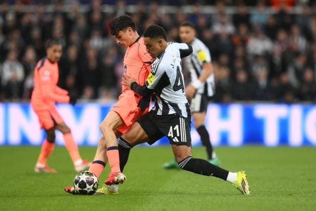 Pedri of Barcelona and Jacob Ramsey of Newcastle United Newcastle United v Barcelona, UEFA Champions League, Round of 16, First Leg, Football, St James Park, Newcastle, UK - 10 Mar 2026Newcastle St James Park United Kingdom EDITORIAL USE ONLY No use with unauthorised audio, video, data, fixture lists, club league logos or live services. Online in-match use limited to 120 images, no video emulation. No use in betting, games or single club league player publications. Copyright: xRichardxLee Shutterstockx 16740284ay