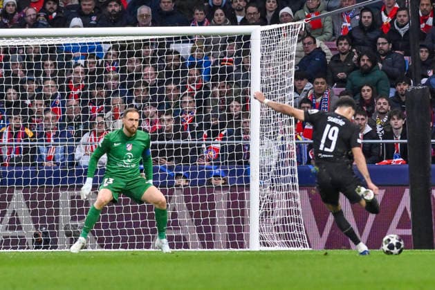March 10, 2026, Madrid, Madrid, Spain: DOMINIC SOLANKE of Tottenham Hotspur FC shoots for goal during the Champions League round of 16 match between ATLETICO DE MADRID and TOTTENHAM HOTSPUR, held on March 10, 2026, at the Riyadh Air Metropolitano, Madrid, Spain. ATLETICO DE MADRID Vs TOTTENHAM HOTSPUR Champions League Match, Season 25 26 (03 10 26) - ZUMAc312 20260310_zsp_c312_079 Copyright: xOscarxManuelxSanchezx