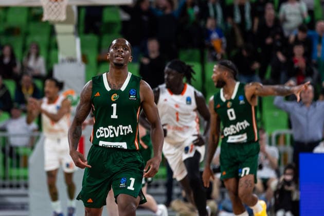 GER, BKT EuroCup, Saison 2025 2026, Achteffinale, Cedevita Olimpija Ljubljana- Niners Chemnitz 11.03.2026, Arena Stozice, Ljubljana, GER, BKT EuroCup, Saison 2025 2026, Achteffinale, Cedevita Olimpija Ljubljana- Niners Chemnitz Umoja Gibson (Cedevita Olimpija Ljubljana 1) jubelt Foto Alexander Trienitz Ljubljana Arena Stozice Slowenien