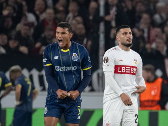 Tor zum 0:1 durch Terem Moffi FC Porto, 29), Jubel bei Thiago Silva FC Porto, 03) frust bie Deniz Undav (VfB Stuttgart 26). GER, VfB Stuttgart vs. FC Porto, Fussball, UEFA Europa League, Herren, Achtelfinale, Hinspiel, Spielzeit 2025 2026, 13.03.2026, GER, VfB Stuttgart vs. FC Porto, Fussball, UEFA Europa League, Herren, Achtelfinale, Hinspiel, Spielzeit 2025 2026, 13.03.2026 Stuttgart Copyright: xEibner-Pressefoto WolfgangxFrankx EP_WFK