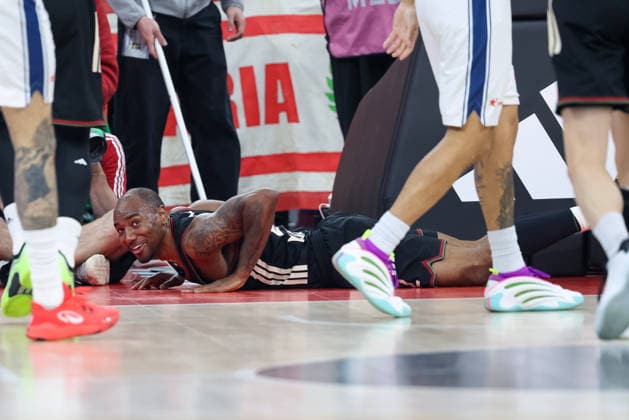 Isiaha Mike (FC Bayern Basketball, 22) am Boden, GER, FC Bayern Basketball vs. Anadolu Efes Istanbul, Basketball, Euroleague, 31. Spieltag, Saison 2025 2026, 12.03.2026, GER, FC Bayern Basketball vs. Anadolu Efes Istanbul, Basketball, Euroleague, 31. Spieltag, Saison 2025 2026, 12.03.2026 Muenchen Copyright: xEibner-Pressefoto JennixMaulx EP_JML