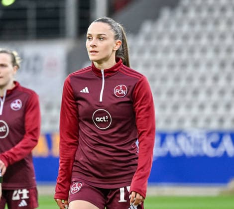 Sanja Homann (1. FC Nuernberg, 19) beim Warm-Up vor dem Spiel. GER, SC Freiburg - 1. FC Nuernberg, Frauen-Fussball, Google Pixel Frauen-Bundesliga, 20. Spieltag, Saison 2025 2026, 13.03.2026 DFB REGULATIONS PROHIBIT ANY USE OF PHOTOGRAPHS AS IMAGE SEQUENCES AND OR QUASI-VIDEO GER, SC Freiburg - 1. FC Nuernberg, Frauen-Fussball, Google Pixel Frauen-Bundesliga, 20. Spieltag, Saison 2025 2026, 13.03.2026 Freiburg Copyright: xEibner-Pressefoto ThomasxHessx EP_THS