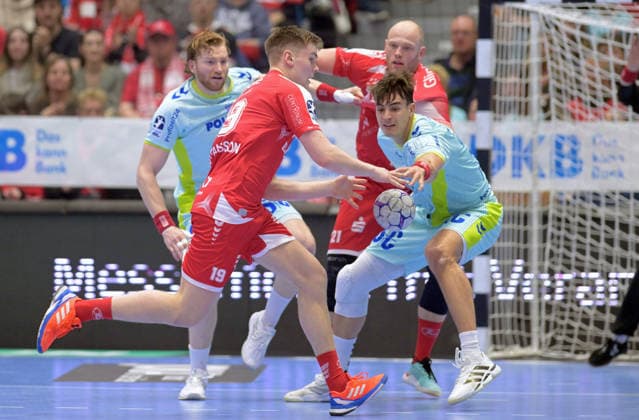Reynir Thor Stefansson (MT Melsungen 19) (vorne), Tom Kiesler (VfL Gummersbach 30) (L), Arnar Freyr Arnarsson (MT Melsungen 21), Julian Koester (VfL Gummersbach 7) (R) , GER, MT Melsungen - VfL Gummersbach, Handball, 1. Bundesliga, 25. Spieltag, Saison 2025 2026, 13.03.2026, GER, MT Melsungen - VfL Gummersbach, Handball, 1. Bundesliga, 25. Spieltag, Saison 2025 2026, 13.03.2026 Kassel Copyright: xEibner-Pressefotox xRolandxSippex EP_RSL