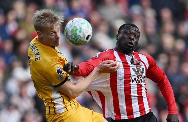 Brian Brobbey of Sunderland and Jan Paul van Hecke of Brighton & Hove Albion Sunderland v Brighton and Hove Albion, Premier League, Football, Stadium of Light, Sunderland, UK - 14 Mar 2026Sunderland Stadium of Light United Kingdom EDITORIAL USE ONLY No use with unauthorised audio, video, data, fixture lists, club league logos or live services. Online in-match use limited to 120 images, no video emulation. No use in betting, games or single club league player publications. Copyright: xGreigxCowie Shutterstockx 16757170al