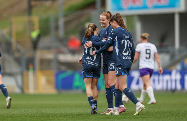GER, Hoffenheim, TSG Hoffenheim vs SGS Essen, Google Pixel Frauen Bundesliga, Fussball, DFB, Spielzeit 2025 2026, Dietmar-Hopp-Stadion, 20. Spieltag im Bild: Marie Steiner (TSG Hoffenheim Frauen 19) erzielt das 1:0, im Tor, Jubel und Freude, Emotionen, Nikà e van Dijk (TSG Hoffenheim Frauen 25), Chiara Hahn (TSG Hoffenheim Frauen 23) DFB DFL REGULATIONS PROHIBIT ANY USE OF PHOTOGRAPHS AS IMAGE SEQUENCES AND OR QUASI-VIDEO, 15.03.2026 Copyright: HMBxMedia HendrikxHamelau
