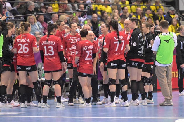 Time Out Thueringer HC Thueringer HC vs. HSG Blomberg-Lippe, Handball, Frauen, DHB Pokal Haushahn Final 4, Finale, Saison 2025 2026, 15.03.2026 Thueringer HC vs. HSG Blomberg-Lippe, Handball, Frauen, DHB Pokal Haushahn Final 4, Finale, Saison 2025 2026, 15.03.2026 Stuttgart Copyright: xEibner-Pressefoto TobiasxBaurx EP_TBR