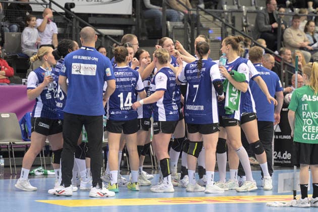 Time Out HSG Blomberg-Lippe Thueringer HC vs. HSG Blomberg-Lippe, Handball, Frauen, DHB Pokal Haushahn Final 4, Finale, Saison 2025 2026, 15.03.2026 Thueringer HC vs. HSG Blomberg-Lippe, Handball, Frauen, DHB Pokal Haushahn Final 4, Finale, Saison 2025 2026, 15.03.2026 Stuttgart Copyright: xEibner-Pressefoto TobiasxBaurx EP_TBR