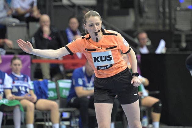Schiedsrichterin Sophia Janz aus dem DHB Elite-Anschluss Kader Thueringer HC vs. HSG Blomberg-Lippe, Handball, Frauen, DHB Pokal Haushahn Final 4, Spiel um Platz 3, Saison 2025 2026, 15.03.2026 Thueringer HC vs. HSG Blomberg-Lippe, Handball, Frauen, DHB Pokal Haushahn Final 4, Spiel um Platz 3, Saison 2025 2026, 15.03.2026 Stuttgart Copyright: xEibner-Pressefoto TobiasxBaurx EP_TBR