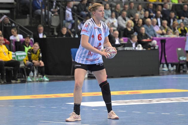Nina Engel (HSG Bensheim Auerbach, 06) beim 7-Meter HSG Bensheim Auerbach vs. BVB Borussia Dortmund Handball, Handball, Frauen, DHB Pokal Haushahn Final 4, Finale, Saison 2025 2026, 15.03.2026 HSG Bensheim Auerbach vs. BVB Borussia Dortmund Handball, Handball, Frauen, DHB Pokal Haushahn Final 4, Finale, Saison 2025 2026, 15.03.2026 Stuttgart Copyright: xEibner-Pressefoto TobiasxBaurx EP_TBR