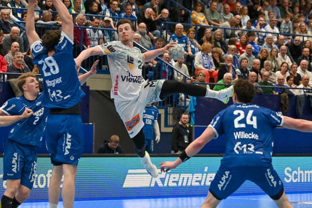 Erik Persson (Frisch Auf Goeppingen, 22) wirft TBV Lemgo Lippe vs. Frisch Auf Goeppingen, Handball, 1. Bundesliga, 25. Spieltag, Saison 2025 2026, 15.03.2026, TBV Lemgo Lippe vs. Frisch Auf Goeppingen, Handball, 1. Bundesliga, 25. Spieltag, Saison 2025 2026, 15.03.2026 Lemgo Copyright: xEibner-Pressefoto RobertxGertzenx EP_RGN