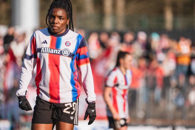 Edna Imade (FC Bayern Muenchen, 29) beim Aufwärmtraining 1.FC Köln vs. FC Bayern München, Fussball, Google Pixel Frauen-Bundesliga, 20.Spieltag, Saison 2025 26, 15.03.2026, 1.FC Köln vs. FC Bayern München, Fussball, Google Pixel Frauen-Bundesliga, 20.Spieltag, Saison 2025 26, 13.03.2026 Köln Copyright: xEibner-Pressefoto LukasxBaldygax EP_LBA