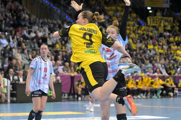 Lisa Antl (BVB Borussia Dortmund Handball, 09) HSG Bensheim Auerbach vs. BVB Borussia Dortmund Handball, Handball, Frauen, DHB Pokal Haushahn Final 4, Finale, Saison 2025 2026, 15.03.2026 HSG Bensheim Auerbach vs. BVB Borussia Dortmund Handball, Handball, Frauen, DHB Pokal Haushahn Final 4, Finale, Saison 2025 2026, 15.03.2026 Stuttgart Copyright: xEibner-Pressefoto TobiasxBaurx EP_TBR