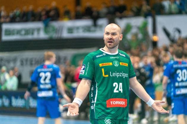 Moritz Preuss (SC DHfK Leipzig, 24) zeigt Unverständnis über eine Schiedsrichterentscheidung SC DHfK Leipzig vs. TVB Stuttgart, Handball, 1. Handball-Bundesliga, 25. Spieltag, Saison 2025 2026, 15.03.2026 SC DHfK Leipzig vs. TVB Stuttgart, Handball, 1. Handball-Bundesliga, 25. Spieltag, Saison 2025 2026, 15.03.2026 Leipzig Copyright: xEibner-Pressefoto PiaxSchindlerx EP_PSR