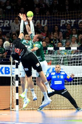 DEU, DHB, 1.HBL, Fuechse Berlin vs.Erlangen, 15.03.2026, Max-Schmeling-Halle, Berlin, DEU, DHB, 1.HBL, Fuechse Berlin vs.Erlangen, im Bild Nejc Cehte (Fuechse Berlin 22), Max Darj (Fuechse Berlin 5), Dejan Milosavljev (Fuechse Berlin 96), Marek Nissen (Erlangen 6)