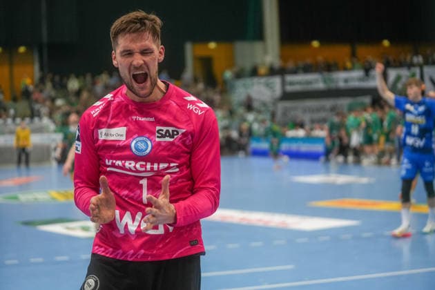 Mateusz Kornecki (TVB Stuttgart, 01) jubelt nach einem abgewehrten 7-Meter-Wurf SC DHfK Leipzig vs. TVB Stuttgart, Handball, 1. Handball-Bundesliga, 25. Spieltag, Saison 2025 2026, 15.03.2026 SC DHfK Leipzig vs. TVB Stuttgart, Handball, 1. Handball-Bundesliga, 25. Spieltag, Saison 2025 2026, 15.03.2026 Leipzig Copyright: xEibner-Pressefoto PiaxSchindlerx EP_PSR