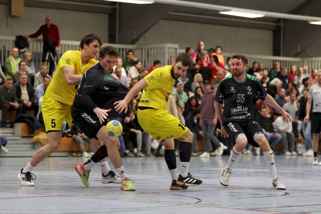 15.03.2026, Herren, Handball, Saison 2025 2026, Regionalliga, 19. Spieltag: DJK Waldbuettelbrunn - TSV Lohr v.li. Gergö Zvolenszki ( 5, TSV Lohr), Jannik Renz ( 18, TSG Waldbüttelbrunn), Vukasin Popovic ( 10, TSV Lohr), Julian Stumpf ( 55, TSG Waldbüttelbrunn) Waldbuettelbrunn Ballsporthalle Bayern Deutschland