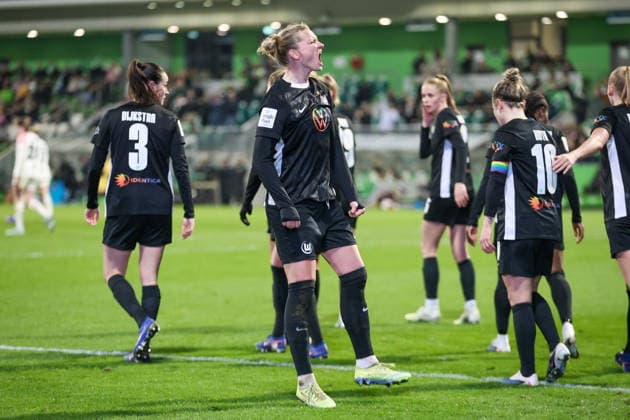 Torschützin Alexandra Popp (VfL Wolfsburg, 11) mit Torjubel, Jubel, jubeln, jubelt, optimistisch, Spielszene, Highlight, Freude über das Tor zum 2:0, DIE DFB-RICHTLINIEN UNTERSAGEN JEGLICHE NUTZUNG VON FOTOS ALS SEQUENZBILDER UND ODER VIDEOÄHNLICHE FOTOSTRECKEN. DFB REGULATIONS PROHIBIT ANY USE OF PHOTOGRAPHS AS IMAGE SEQUENCES AND OR QUASI-VIDEO., 15.03.2026, Wolfsburg (Deutschland), Fussball, Google Pixel Frauen-Bundesliga, VfL Wolfsburg - Bayer 04 Leverkusen