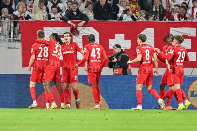 Jubel zum Tor zum 1:0 durch Matthias Ginter (SC Freiburg, 28) GER, SC Freiburg - KRC Genk, Fussball, Europa League, Achtelfinale, Saison 2025 2026, 19.03.2026 GER, SC Freiburg - KRC Genk, Fussball, Europa League, Achtelfinale, Saison 2025 2026, 19.03.2026 Freiburg Copyright: xEibner-Pressefoto ThomasxHessx EP_THS