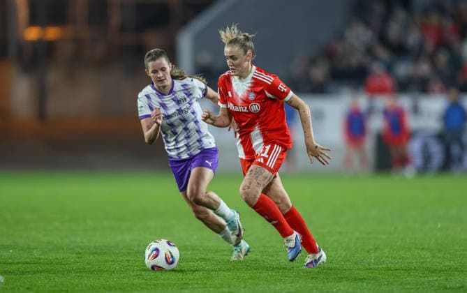 GER, Essen, SGS Essen vs FC Bayern München, Google Pixel Frauen Bundesliga, Fussball, DFB, Spielzeit 2025 2026, Stadion an der Hafenstraße , 21. Spieltag im Bild v.l.: Shari Van Belle (SGS Essen Frauen 14), Georgia Stanway (Bayern München Frauen 31) DFB DFL REGULATIONS PROHIBIT ANY USE OF PHOTOGRAPHS AS IMAGE SEQUENCES AND OR QUASI-VIDEO, 20.03.2026 Copyright: HMBxMedia HendrikxHamelau