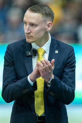 Mikko Riipinen (MHP RIESEN Ludwigsburg, Head-Coach), GER, MHP Riesen vs. Skyliners Frankfurt, Basketball Bundesliga, easycredit BBL, 25. Spieltag, Spielzeit 2025 2026, 20.03.2026, GER, MHP Riesen vs. Skyliners Frankfurt, Basketball Bundesliga, easycredit BBL, 25. Spieltag, Spielzeit 2025 2026, 20.03.2026 Ludwigsburg Copyright: xEibner-Pressefoto SaschaxWaltherx EP_EER