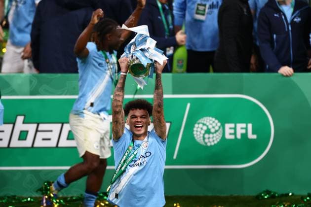 Nico O Reilly of Manchester City celebrates with the Carabao Cup Arsenal v Manchester City, EFL Carabao Cup, Final, Football, Wembley Stadium, London, UK - 22 Mar 2026London Wembley Stadium United Kingdom EDITORIAL USE ONLY No use with unauthorised audio, video, data, fixture lists, club league logos or live services. Online in-match use limited to 120 images, no video emulation. No use in betting, games or single club league player publications. Copyright: xJamesxMarsh Shutterstockx 16783338pe
