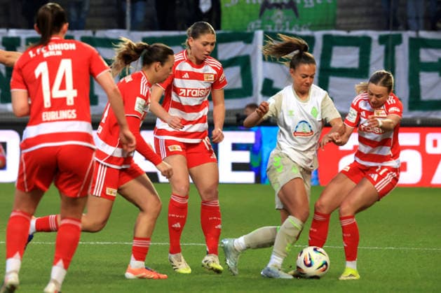 DEU, 2.BL, Frauen, 1.FC Union vs. Werder Bremen, 23.03.2026, Stadion Alte Foersterei, Berlin, DEU, 2.BL, Frauen, 1.FC Union vs. Werder Bremen, im Bild:Samantha Steuerwald (1.FC Union Berlin 19), Maja Sternad (Werder Bremen 11), Judith Steinert (1.FC Union Berlin 17), Tanja Pawollek (1.FC Union Berlin 31) DFL - regulations prohibit any use of Photographs as image sequences and or quasi-video