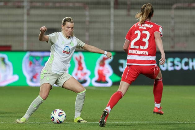v.li.: Medina Desic (SV Werder Bremen, 9) und Nele Bauereisen (1. FC Union Berlin, 23) im Zweikampf, Duell, Dynamik, Aktion, Action, Spielszene, DIE DFB-RICHTLINIEN UNTERSAGEN JEGLICHE NUTZUNG VON FOTOS ALS SEQUENZBILDER UND ODER VIDEOÄHNLICHE FOTOSTRECKEN. DFB REGULATIONS PROHIBIT ANY USE OF PHOTOGRAPHS AS IMAGE SEQUENCES AND OR QUASI-VIDEO., 23.03.2026, Berlin (Deutschland), Fussball, Google Pixel Frauen-Bundesliga, 1. FC Union Berlin - SV Werder Bremen
