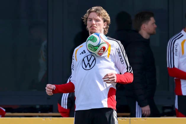 Nick Woltemade (Germany) kontrolliert den Ball, , Training der deutschen Fussball Nationalmannschaft, Home Ground am 24. March 2026 in Herzogenaurach, Deutschland. (Foto von Marco Steinbrenner DeFodi Images) Nick Woltemade (Germany) controls the ball, , Training der deutschen Fussball Nationalmannschaft, Home Ground, March 24, 2026 in Herzogenaurach, Germany. (Photo by Marco Steinbrenner DeFodi Images) -
