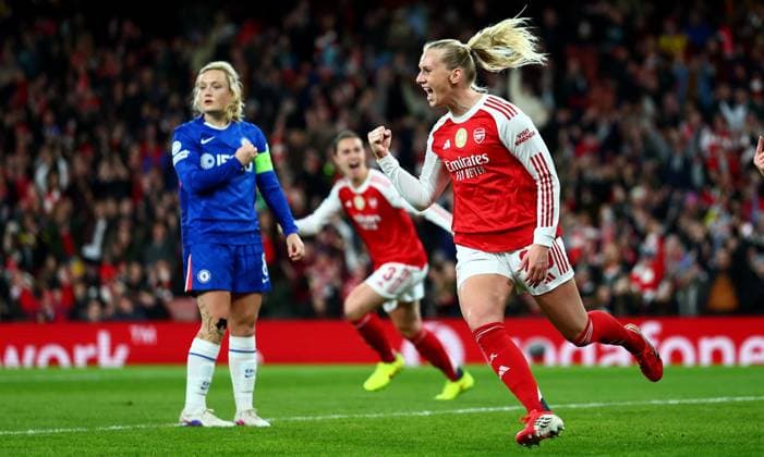Stina Blackstenius of Arsenal celebrates scoring a goal after making the score 1-0. Arsenal Women v Chelsea Women, UEFA Women s Champions League, Quarter Final, First Leg, Football, Emirates Stadium, London, UK - 24 Mar 2026London Emirates Stadium United Kingdom EDITORIAL USE ONLY No use with unauthorised audio, video, data, fixture lists, club league logos or live services. Online in-match use limited to 120 images, no video emulation. No use in betting, games or single club league player publications. Copyright: xJamesxMarsh Shutterstockx 16787096ag