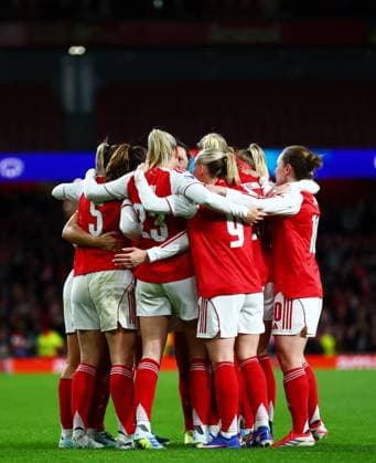 Stina Blackstenius of Arsenal celebrates scoring a goal after making the score 1-0. Arsenal Women v Chelsea Women, UEFA Women s Champions League, Quarter Final, First Leg, Football, Emirates Stadium, London, UK - 24 Mar 2026London Emirates Stadium United Kingdom EDITORIAL USE ONLY No use with unauthorised audio, video, data, fixture lists, club league logos or live services. Online in-match use limited to 120 images, no video emulation. No use in betting, games or single club league player publications. Copyright: xJamesxMarsh Shutterstockx 16787096x
