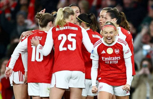 Chloe Kelly of Arsenal celebrates scoring a goal after making the score 2-0. Arsenal Women v Chelsea Women, UEFA Women s Champions League, Quarter Final, First Leg, Football, Emirates Stadium, London, UK - 24 Mar 2026London Emirates Stadium United Kingdom EDITORIAL USE ONLY No use with unauthorised audio, video, data, fixture lists, club league logos or live services. Online in-match use limited to 120 images, no video emulation. No use in betting, games or single club league player publications. Copyright: xJamesxMarsh Shutterstockx 16787096av