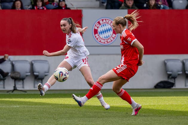 Magdalena Eriksson (FC Bayern Muenchen Frauen, 05) versucht eine Flanke durch Lara Meroni (1. FC Nuernberg, 11) zu verhindern GER, FC Bayern Muenchen Frauen vs. 1. FC Nuernberg, Fussball, Google Pixel Frauen-Bundesliga, 22. Spieltag, Saison 2025 2026, 28.03.2026. (DFL DFB REGULATIONS PROHIBIT ANY USE OF PHOTOGRAPHS as IMAGE SEQUENCES and or QUASI-VIDEO). GER, FC Bayern Muenchen Frauen vs. 1. FC Nuernberg, Fussball, Google Pixel Frauen-Bundesliga, 22. Spieltag, Saison 2025 2026, 28.03.2026. Muenchen Copyright: xEibner-Pressefoto HeikexFeinerx EP_HFR