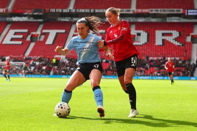 Sam Coffey of Manchester City and Hanna Lundkvist of Manchester United, ManU Manchester United Women v Manchester City Women, Barclays Women s Super League 2025-26, Football, Old Trafford, Manchester, UK - 28 Mar 2026Manchester Old Trafford United Kingdom EDITORIAL USE ONLY No use with unauthorised audio, video, data, fixture lists, club league logos or live services. Online in-match use limited to 120 images, no video emulation. No use in betting, games or single club league player publications. Copyright: xPaulxCurrie Shutterstockx 16788951ai