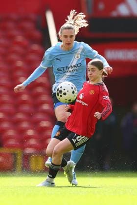 Vivianne Miedema of Manchester City and Jess Park of Manchester United, ManU Manchester United Women v Manchester City Women, Barclays Women s Super League 2025-26, Football, Old Trafford, Manchester, UK - 28 Mar 2026Manchester Old Trafford United Kingdom EDITORIAL USE ONLY No use with unauthorised audio, video, data, fixture lists, club league logos or live services. Online in-match use limited to 120 images, no video emulation. No use in betting, games or single club league player publications. Copyright: xPaulxCurrie Shutterstockx 16788951aj