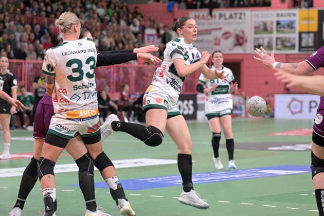 Lara Daeuble (FrischAuf Goeppingen, 95) am mit Ball TusSies Metzingen vs. FrischAuf Goeppingen , Handball, Alsco HBF, 21.Ligaspieltag, Saison 2025 2026, 28.03.2026 TusSies Metzingen vs. FrischAuf Goeppingen , Handball, Alsco HBF, 21.Ligaspieltag, Saison 2025 2026, 28.03.2026 Tuebingen Copyright: xEibner-Pressefoto TobiasxBaurx EP_TBR