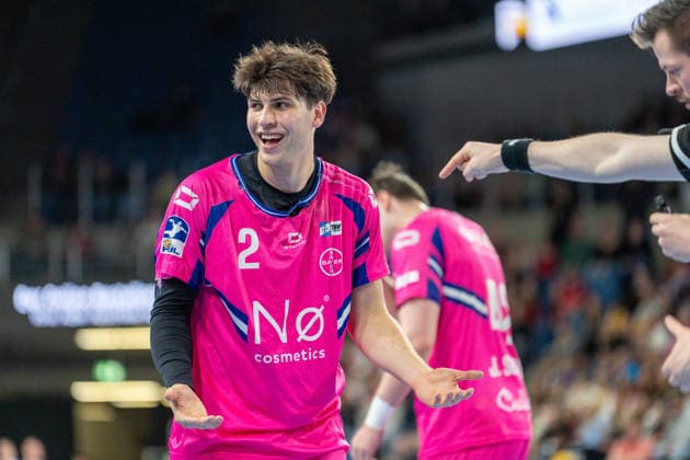 Luca Krist (TSV Bayer Dormagen, 02) versteht die Schiedsrichterentscheidung nicht HSG Krefeld Niederrhein vs. TSV Bayer Dormagen, Handball, 2.HBL, 25.Spieltag, Saison 2025 26, 28.03.2026, HSG Krefeld Niederrhein vs. TSV Bayer Dormagen, Handball, 2.HBL, 25.Spieltag, Saison 2025 26, 28.03.2026 Krefeld Copyright: xEibner-Pressefoto LukasxBaldygax EP_LBA