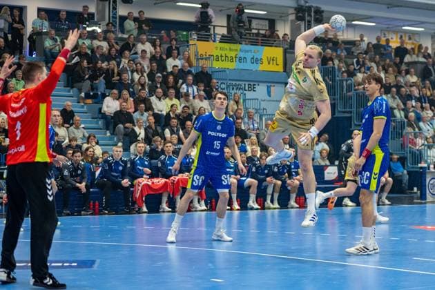 Dominik Kuzmanović, Torwart, (VfL Gummersbach 1), Justus Fischer, Kreislaeufer, (TSV Hannover-Burgdorf 54),Julian Koester, Rueckraum, (VfL Gummersbach 7), Miro Schluroff, Rueckraum, (VfL Gummersbach 15), VfL Gummersbach vs. TSV Hannover-Burgdorf, Daikin Handball Bundesliga, Herren , 26. Spieltag, 28.03.2026 Gummersbach NRW Deutschland