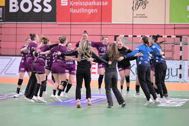 Kreis der TusSies nach dem Spiel TusSies Metzingen vs. FrischAuf Goeppingen , Handball, Alsco HBF, 21.Ligaspieltag, Saison 2025 2026, 28.03.2026 TusSies Metzingen vs. FrischAuf Goeppingen , Handball, Alsco HBF, 21.Ligaspieltag, Saison 2025 2026, 28.03.2026 Tuebingen Copyright: xEibner-Pressefoto TobiasxBaurx EP_TBR