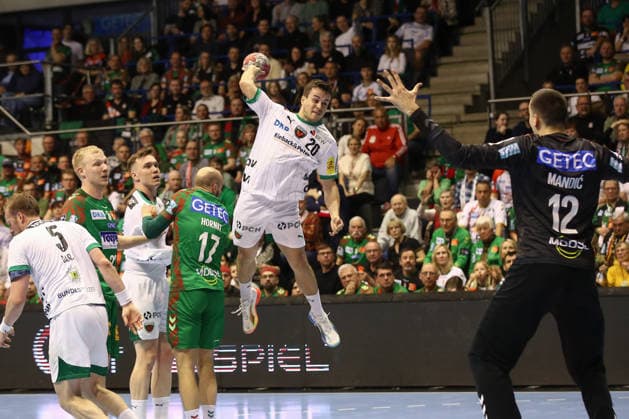 28.03.2026, xtgx, Handball, Daikin HBL, SC Magdeburg - Füchse Berlin v.l. Tim Freihoefer (Freihöfer, Berlin, 20) wirft Tor, Torschuetze, erzielt Tor, Treffer, scores the goal Magdeburg