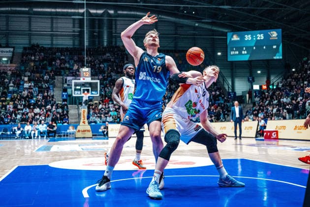 Till Pape (Skyliners Frankfurt, 19), Lukasz Kolenda (Rostock Seawolves 10) GER, Skyliners Frankfurt vs. Rostock Seawolves, easycredit BBL, Bundesliga, 26 Spieltag, Saison 2025 2026. 29.03.2026 Eibner-Pressefoto Attila Ziga GER, Skyliners Frankfurt vs. Rostock Seawolves, easycredit BBL, Bundesliga, 26 Spieltag, Saison 2025 2026. 29.03.2026 Frankfurt am Main Copyright: xEibner-Pressefotox EP_AZA