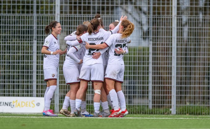 GER, Frankfurt, Eintracht Frankfurt II vs FC Ingolstadt, 2. Frauen Bundesliga, Fussball, DFB, Spielzeit 2025 2026, Stadion am Brentanobad, 21. Spieltag im Bild: FC Ingolstadt Frauen, Jubel, Freude und Emotionen nach dem Tor DFB DFL REGULATIONS PROHIBIT ANY USE OF PHOTOGRAPHS AS IMAGE SEQUENCES AND OR QUASI-VIDEO, 29.03.2026 Copyright: HMBxMedia HendrikxHamelau