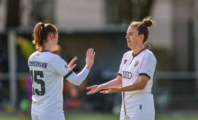 GER, Frankfurt, Eintracht Frankfurt II vs FC Ingolstadt, 2. Frauen Bundesliga, Fussball, DFB, Spielzeit 2025 2026, Stadion am Brentanobad, 21. Spieltag im Bild: FC Ingolstadt Frauen, Freude und Emotionen nach dem Sieg, Jubel, Ina Timmermann (FC Ingolstadt Frauen 15) DFB DFL REGULATIONS PROHIBIT ANY USE OF PHOTOGRAPHS AS IMAGE SEQUENCES AND OR QUASI-VIDEO, 29.03.2026 Copyright: HMBxMedia HendrikxHamelau