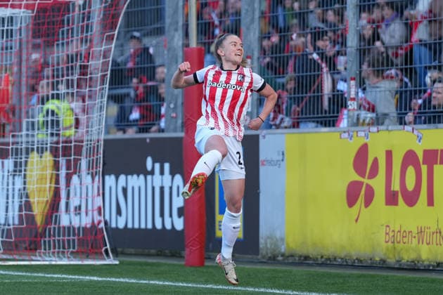 Lisa Kolb (SC Freiburg, 22) Torjubel, Emotionen, Jubel, Torerfolg, Abschluss, Treffer , Deutschland, Fussball, GooglePixel Frauen-Bundesliga, 22.Spieltag, 2025 2026, SC Freiburg vs. TSG 1899 Hoffenheim, 29.03.2026, Dreisamstadion, Freiburg, Deutschland DFB REGULATIONS PROHIBIT ANY USE OF PHOTOGRAPHS AS IMAGE SEQUENCES AND OR QUASI-VIDEO. Freiburg Dreisamstadion Baden-Wuerttemberg Deutschland Copyright: xArnexAmbergx